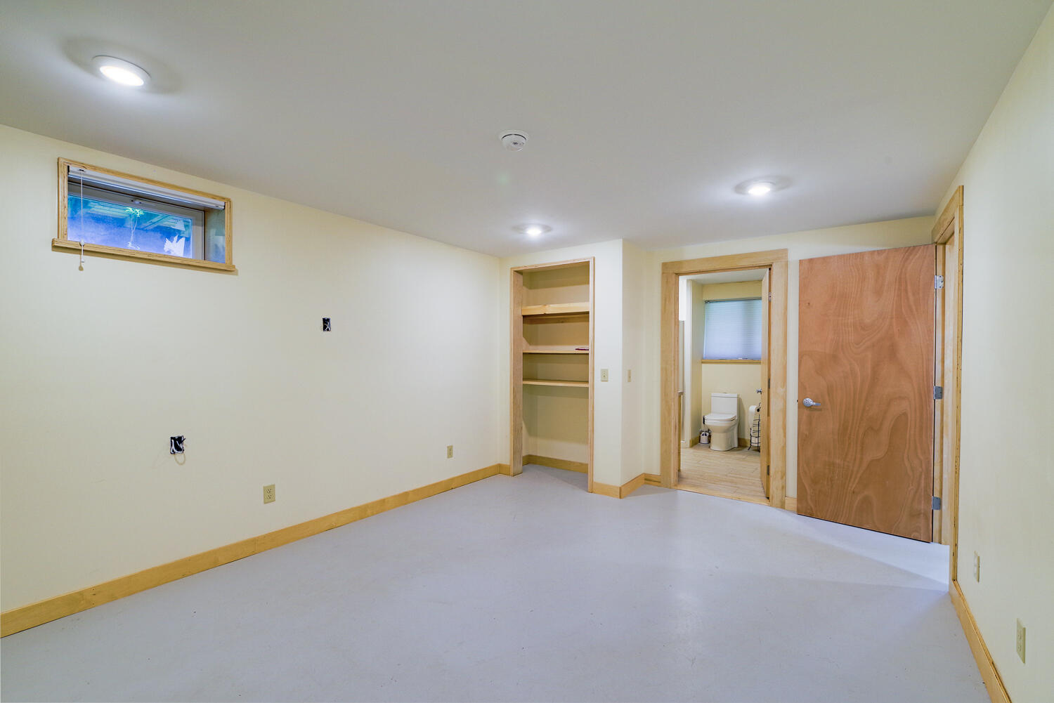 421 Finntown Road Warren, ME 04864 - Photo 20 of 32 421 Finn Town Rd 21