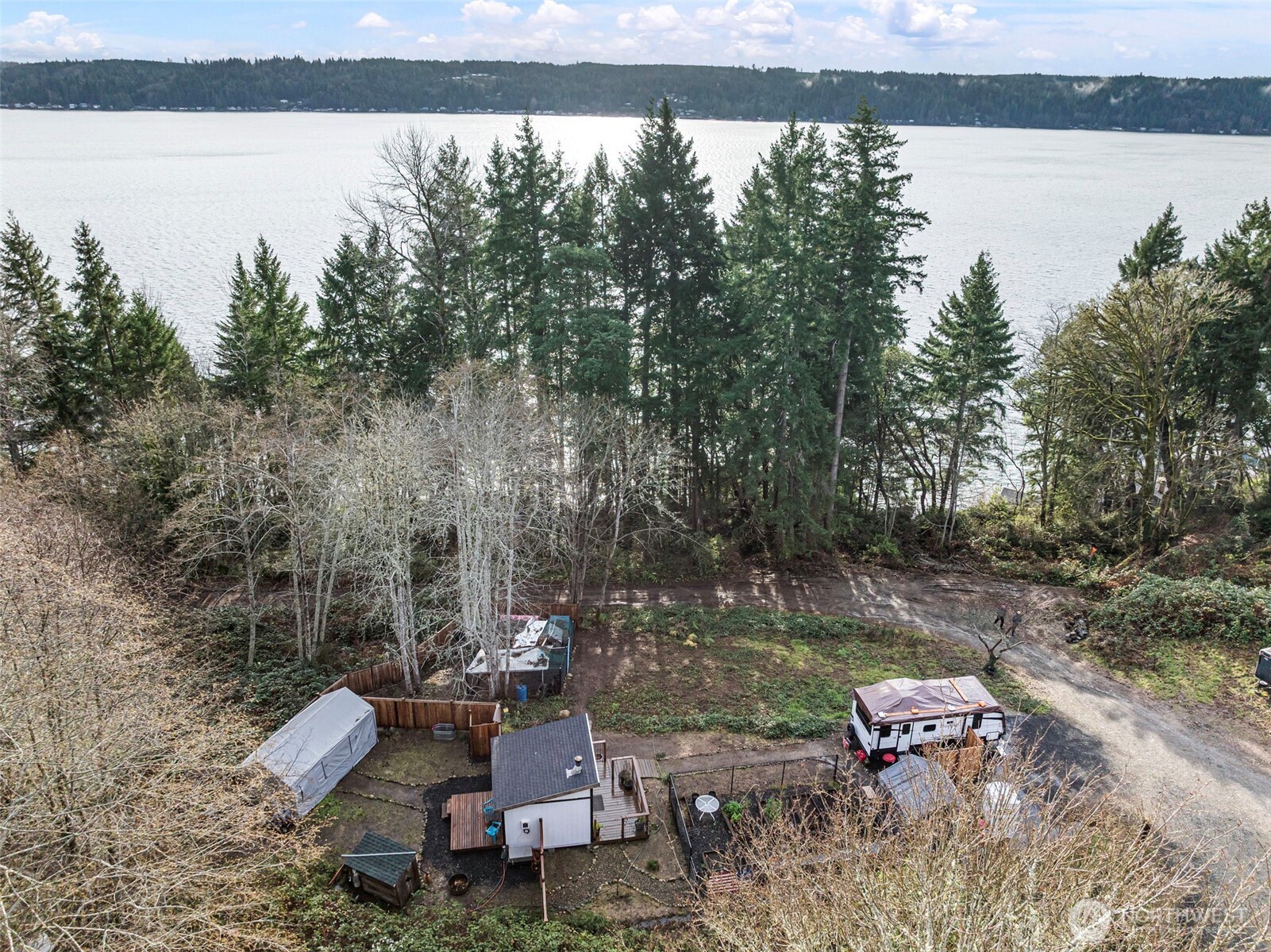 7364 Northeast North Shore Road Belfair, WA 98528 - Photo 11 of 27 Gallery Image 11