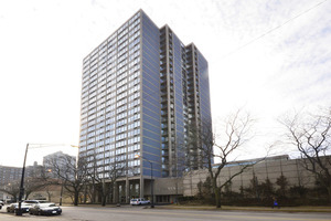 5320 North Sheridan Road, Unit 1705 Chicago, IL 60640 - Photo 1 of 8