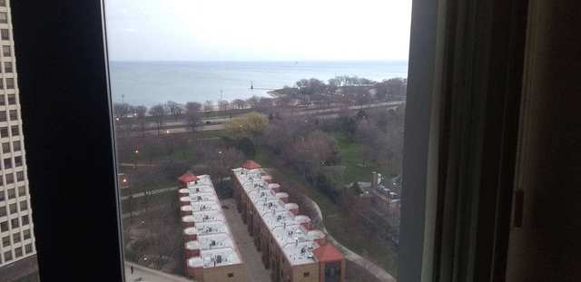 5320 North Sheridan Road, Unit 1705 Chicago, IL 60640 - Photo 6 of 8