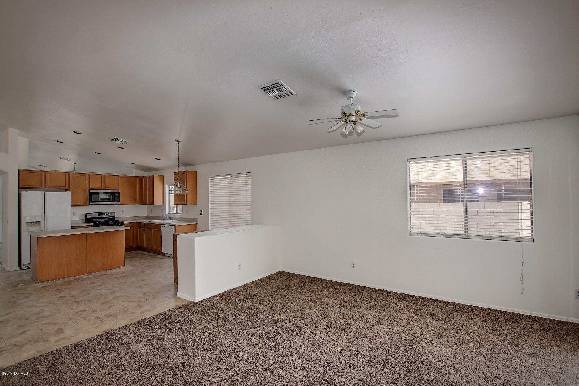 4513 South Valley Road Tucson, AZ 85714 - Photo 10 of 41
