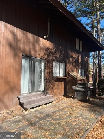 $1,995 | 2 Fairway Lane, Peachtree City, GA 30269