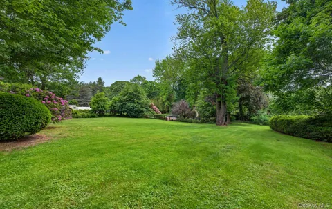 $2,050,000 | 19 Seward Drive, Woodbury, NY 11797