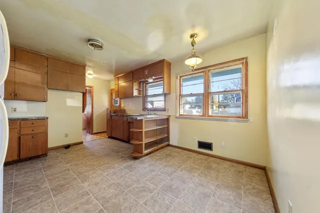 $179,900 | 1043 Chase Avenue, Gibbon, MN 55335