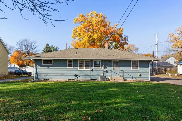 $179,900 | 1043 Chase Avenue, Gibbon, MN 55335