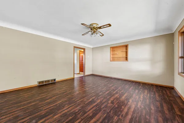 $169,900 | 1043 Chase Avenue, Gibbon, MN 55335