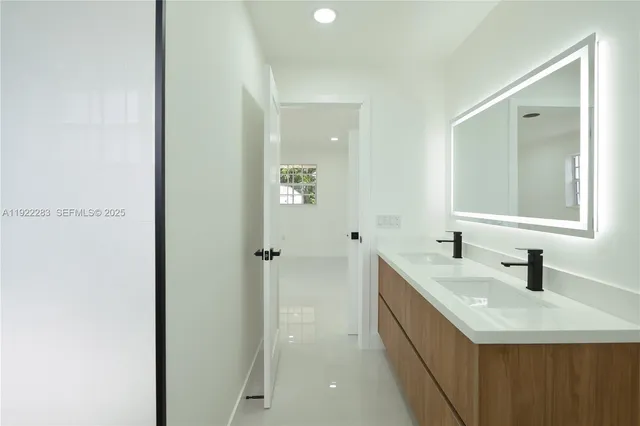 $539,900 | 6321 Farragut Street, Hollywood, FL 33024