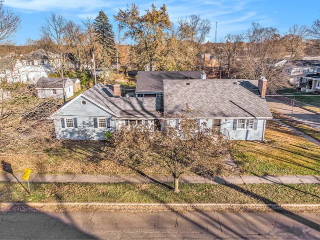 $287,000 | 202 Moccasin Street, Buchanan, MI 49107