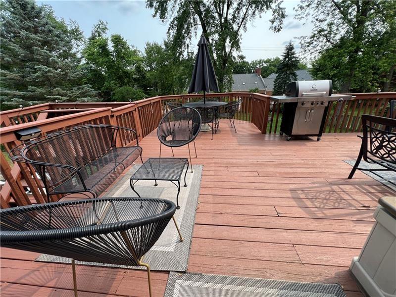 117 Virginia Road Pittsburgh, PA 15237 - Photo 30 of 37 a view of balcony with furniture and trees