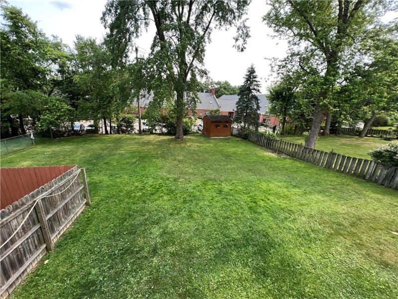 117 Virginia Road Pittsburgh, PA 15237 - Photo 33 of 37 a view of a garden with houses