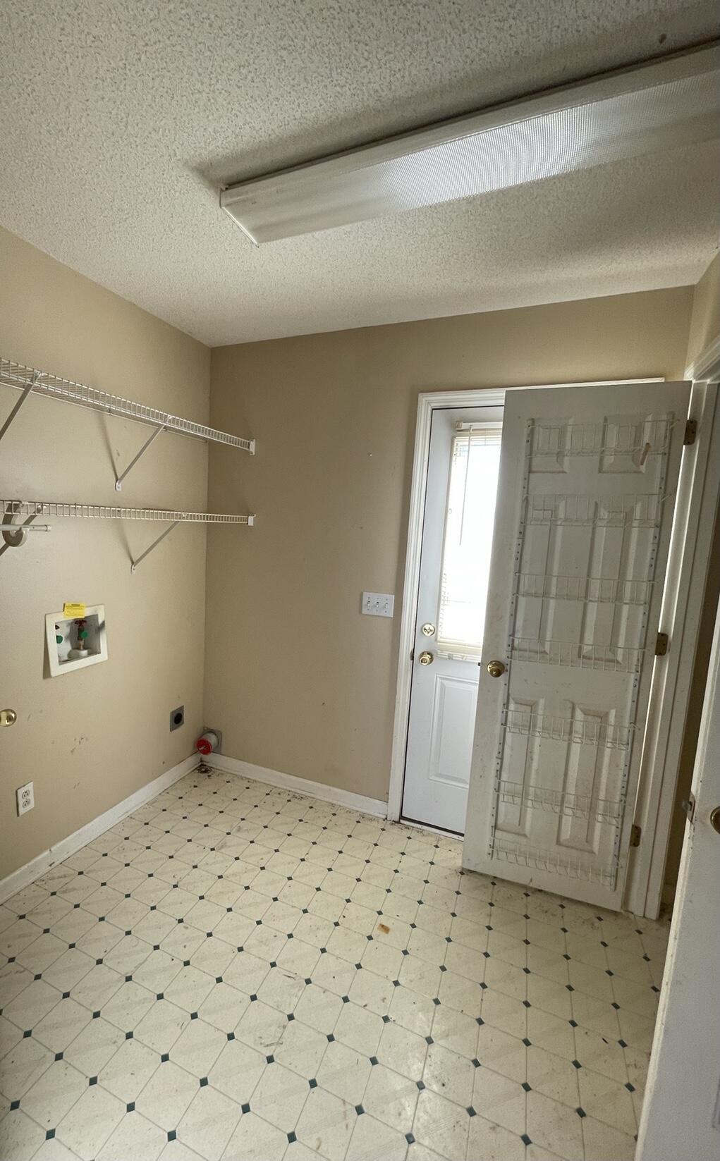 819 6 Mile Board Road Belvidere, TN 37306 - Photo 6 of 11 76C399B3-EEDF-4A13-8604-135D6C13737B