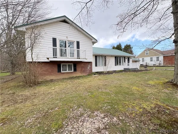 $250,808 | 808 Lake Street, Evans, NY 14006