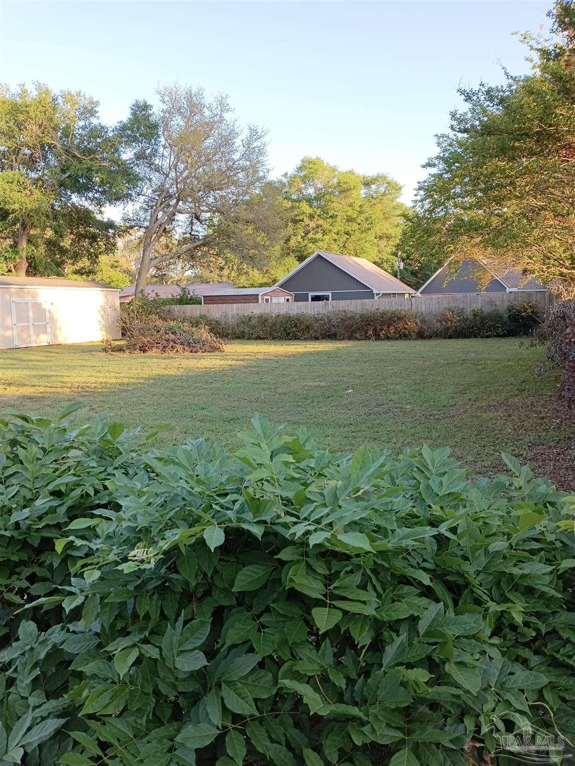 5837 Hermitage Circle Milton, FL 32570 - Photo 31 of 31 a view of an ocean from a yard