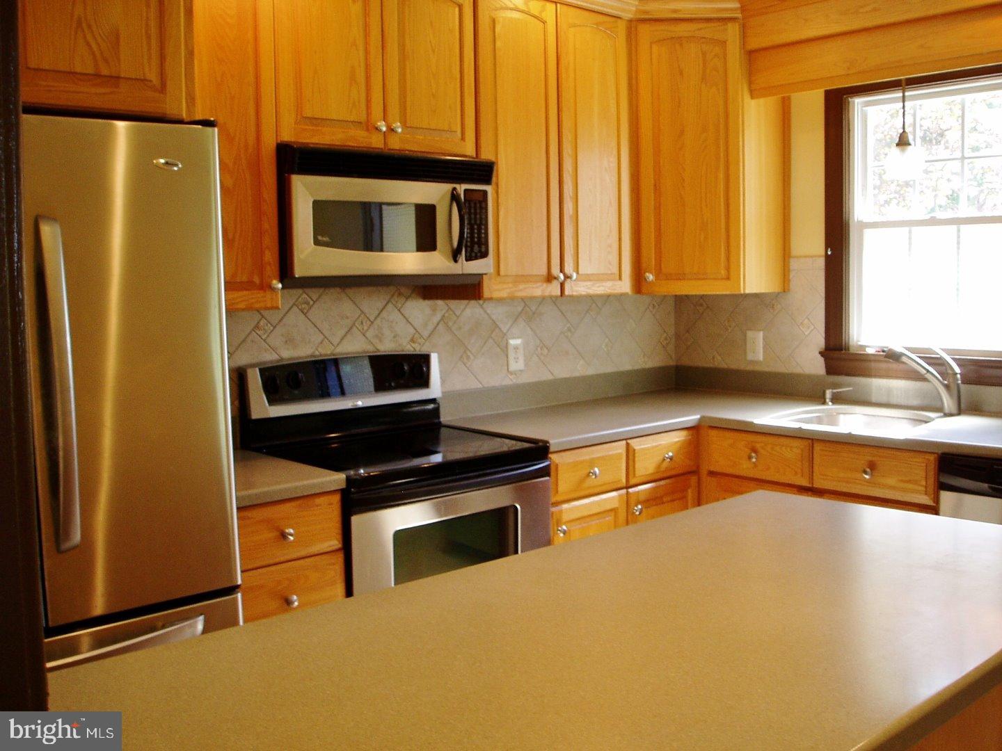 259 Cedar Swamp Road Swedesboro, NJ 08085 - Photo 14 of 25 Kitchen