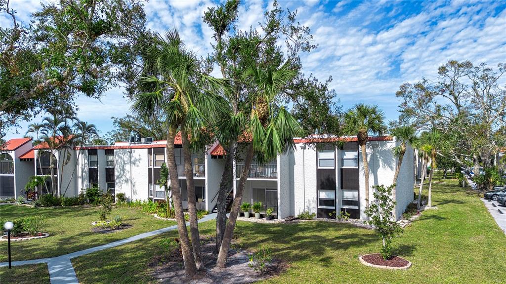 3259 South Beneva Road, Unit 102 Sarasota, FL 34232 - Photo 2 of 38