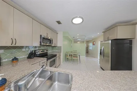 $489,000 | 8012 26th Avenue North, St. Petersburg, FL 33710