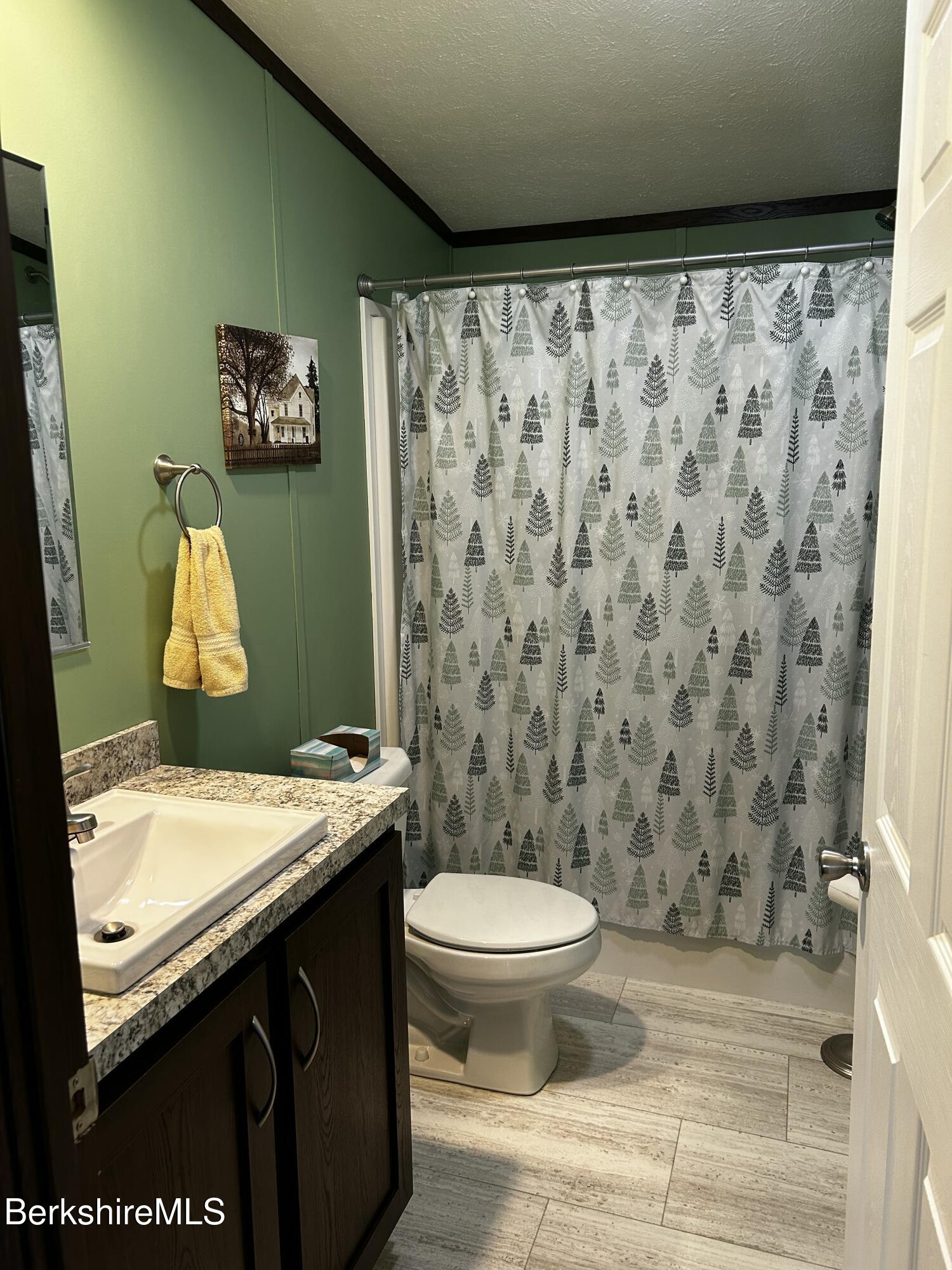 245 Cheshire Road, Unit 63 Pittsfield, MA 01201 - Photo 13 of 22 1st Bath