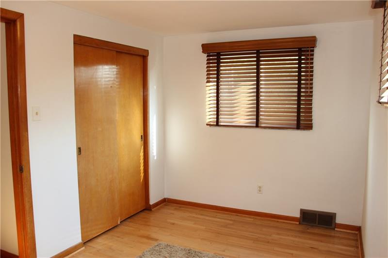 128 Washington Road Forest Hills, PA 15221 - Photo 19 of 25 Gallery Image 19