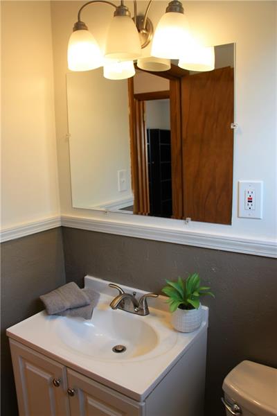 128 Washington Road Forest Hills, PA 15221 - Photo 21 of 25 Gallery Image 21
