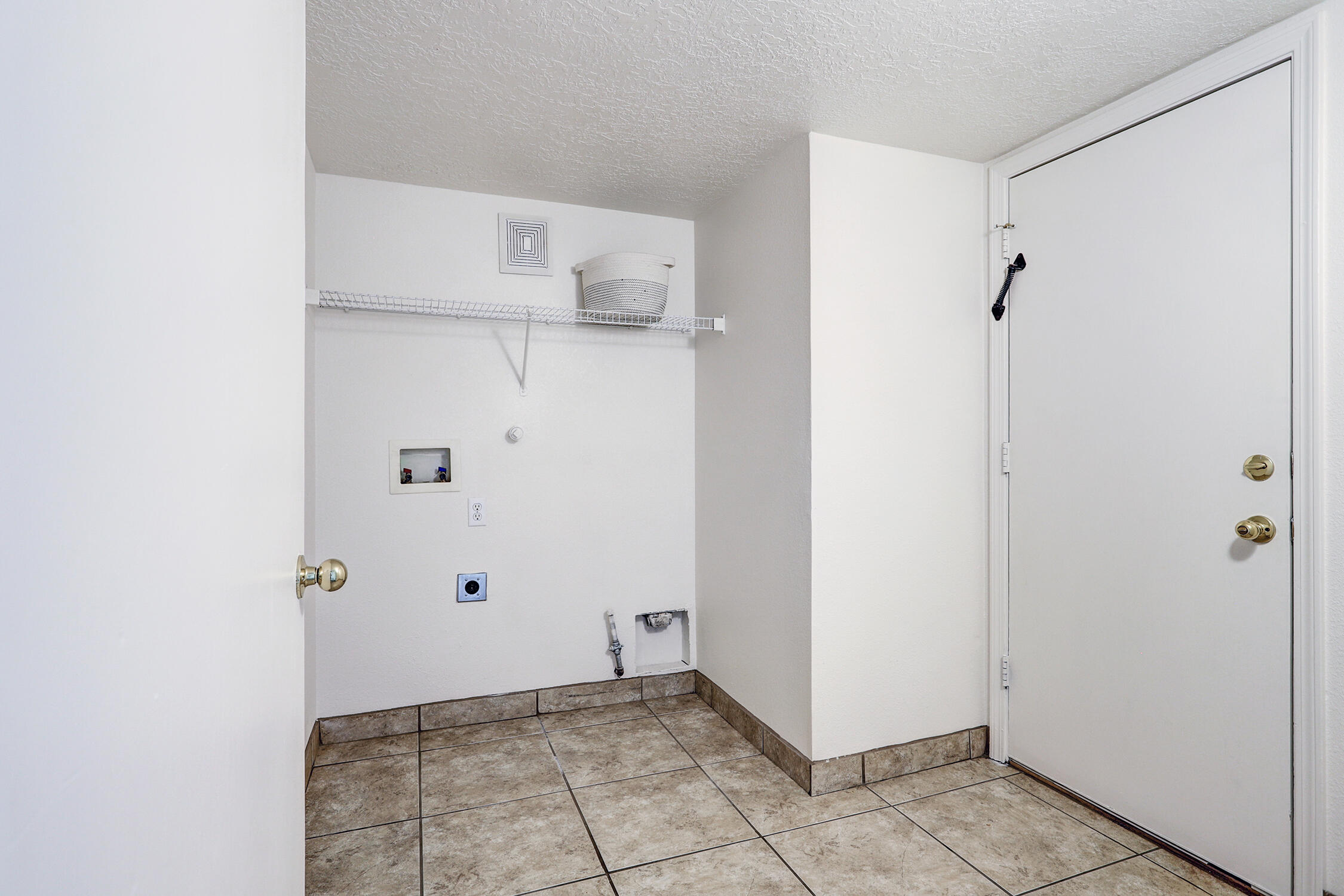 5787 Pinon Grande Road Northwest Albuquerque, NM 87114 - Photo 24 of 28 Gallery Image 24