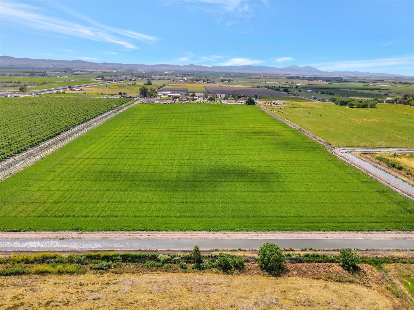 11 Naglee Road Tracy, CA 95304 - Photo 2 of 4
