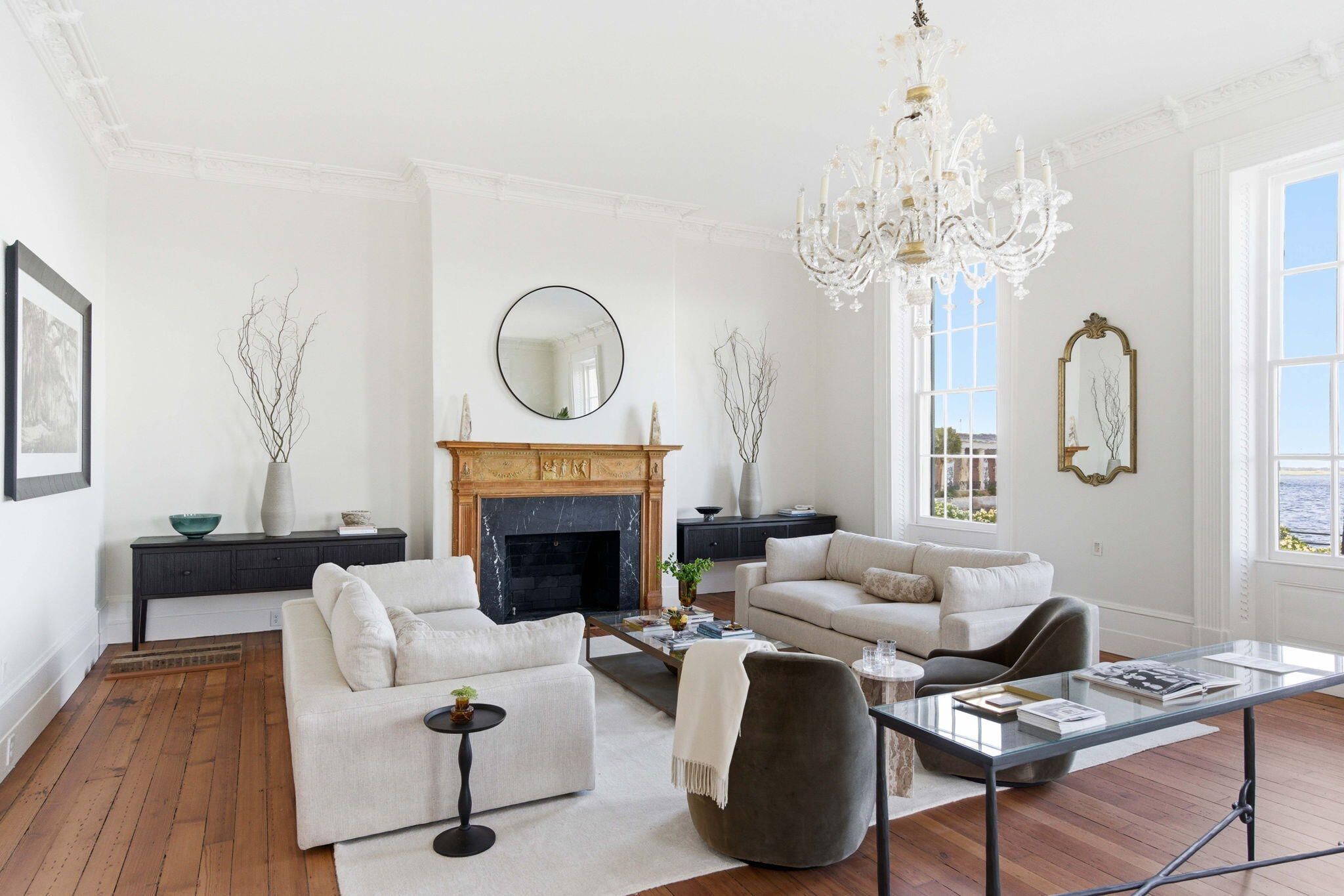 2 Water Street Charleston, SC 29401 - Photo 11 of 107 Living Room