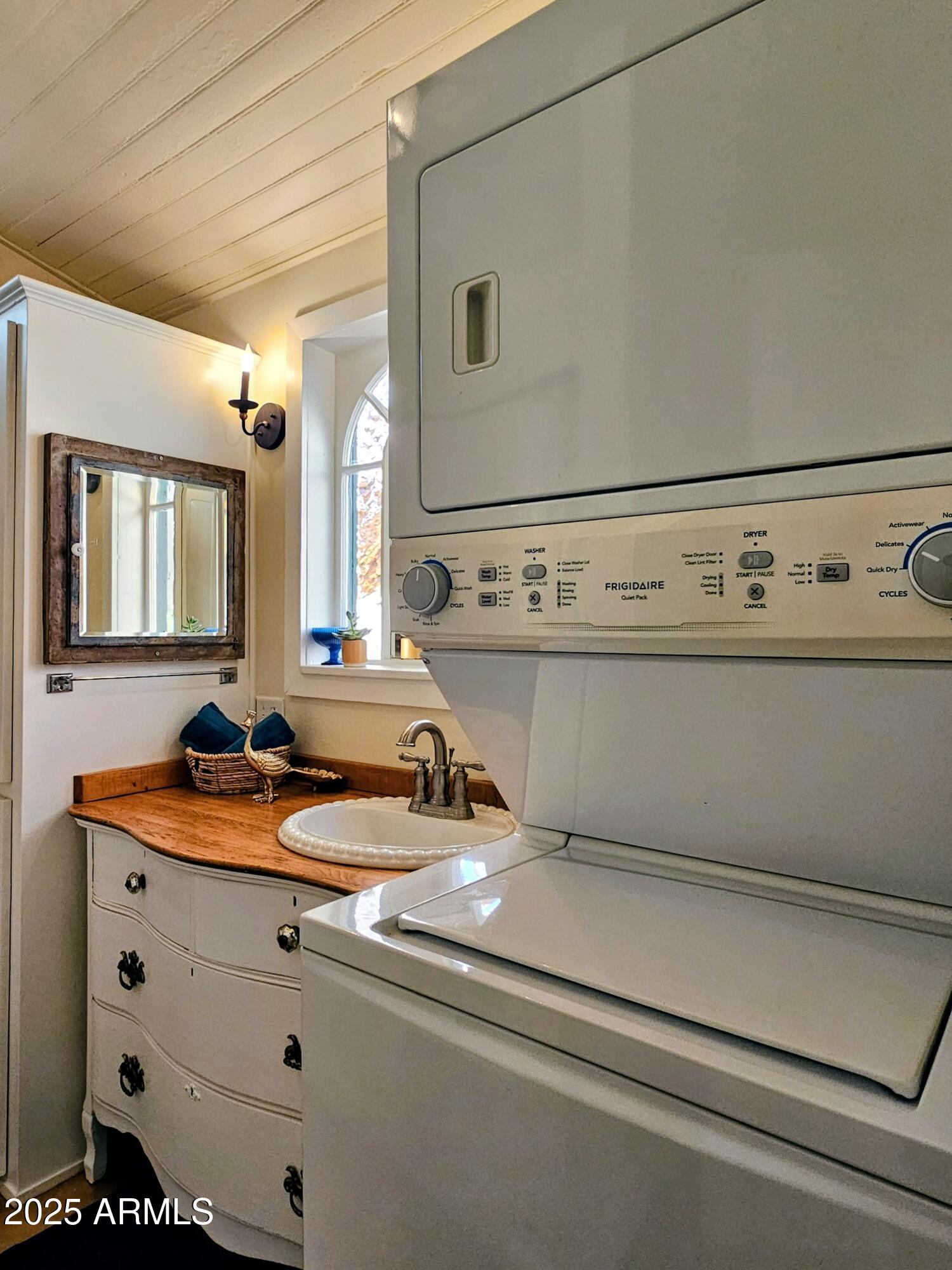 79 Ok Street Bisbee, AZ 85603 - Photo 19 of 33