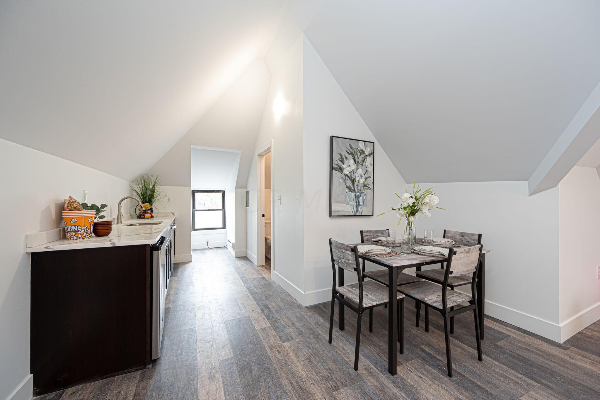 1256 Neil Avenue Columbus, OH 43201 - Photo 29 of 32 1256 1/2 Neil