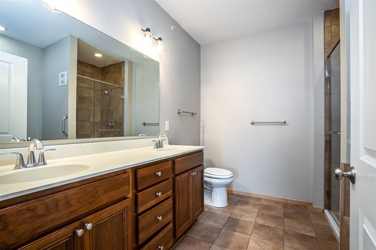 1092 Walnut Avenue, Unit 120 Riverside, IA 52327 - Photo 15 of 19 Gallery Image 15