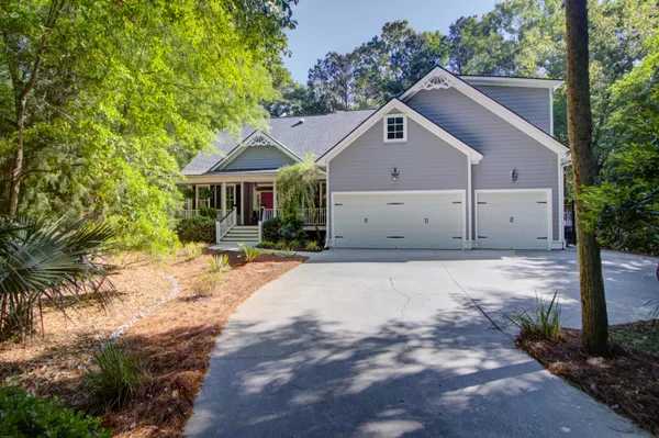 $1,140,000 | 3798 St Ellens Drive, Mount Pleasant, SC 29466