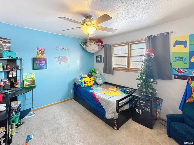 $210,000 | 8119 10th Street West, Rock Island, IL 61201