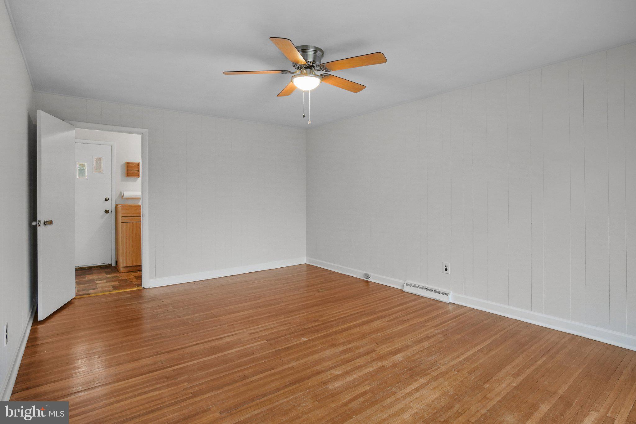 3911 Byron Road Huntingdon Valley, PA 19006 - Photo 12 of 44 Den