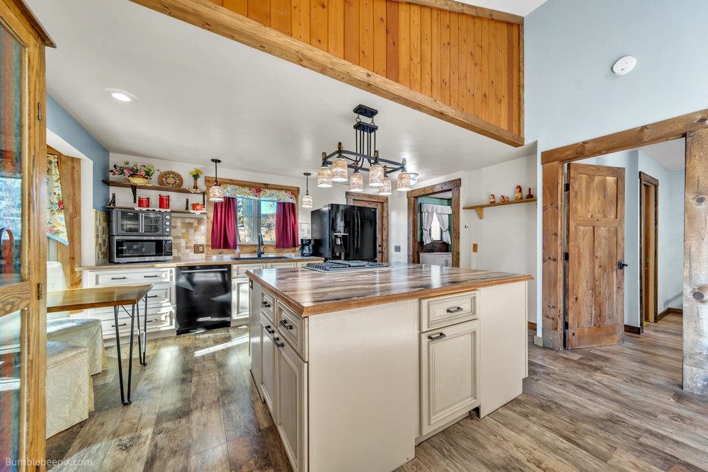 2353 C Addy-Gifford Road Addy, WA 99101 - Photo 11 of 50