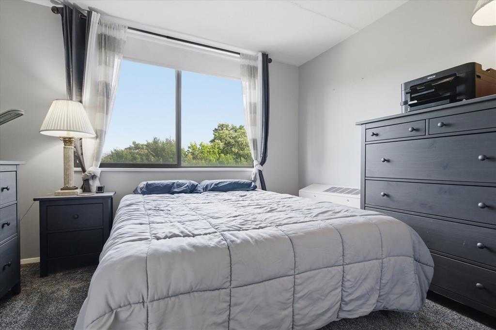 1150 Bower Hill Road, Unit 901A Pittsburgh, PA 15243 - Photo 17 of 41 Second Bedroom