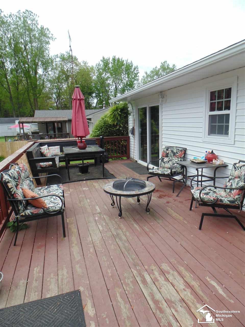 6838 Douglas Road Lambertville, MI 48144 - Photo 20 of 26 50012284-19.JPG