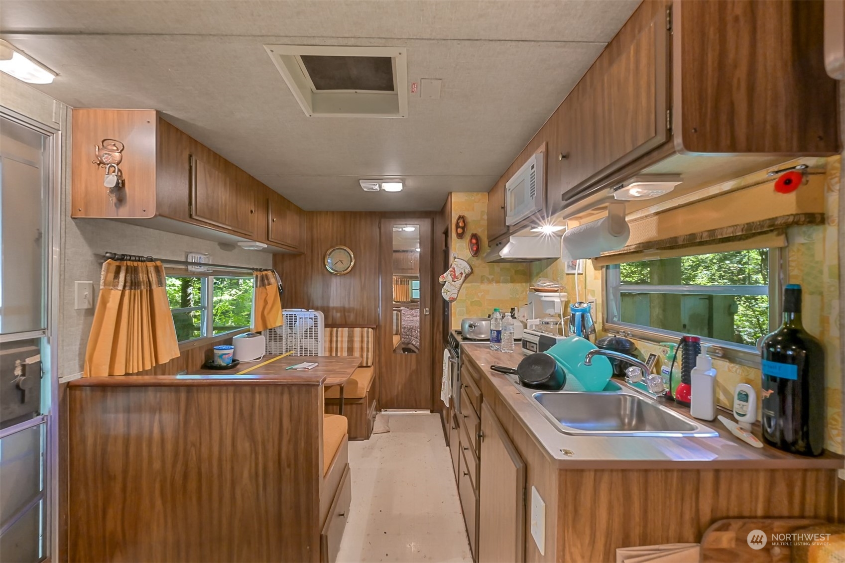 2056 Exit Road Maple Falls, WA 98266 - Photo 11 of 40 Gallery Image 11