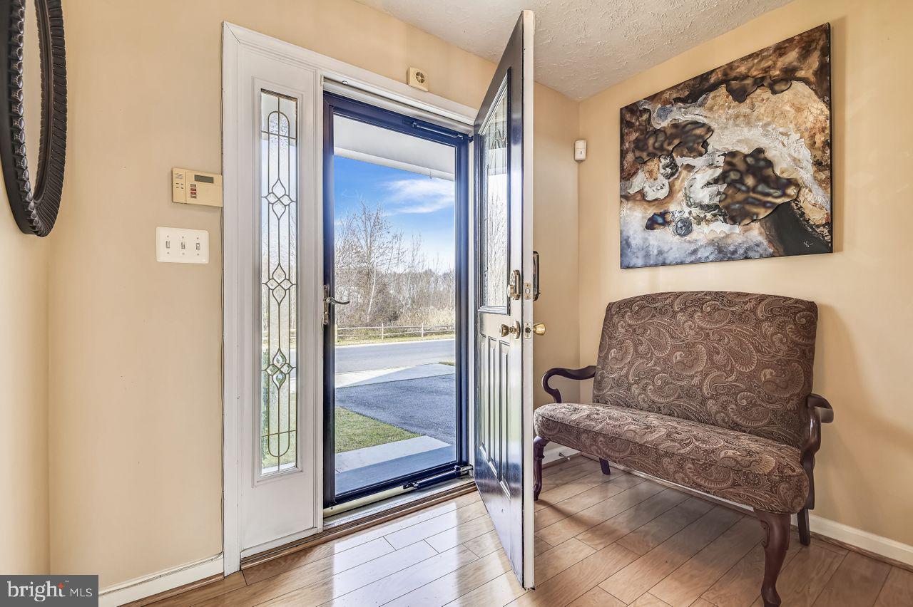 715 Walnut Grove Road Baltimore, MD 21221 - Photo 3 of 42
