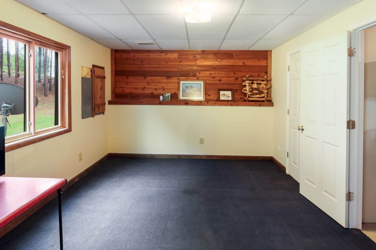 5355 Moore Road Williamsburg, MI 49690 - Photo 18 of 25 1861961-17.JPG