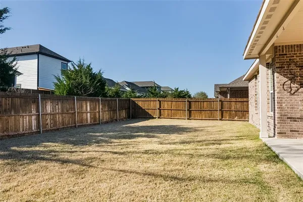 $379,900 | 3305 Greymoore Drive, Anna, TX 75409