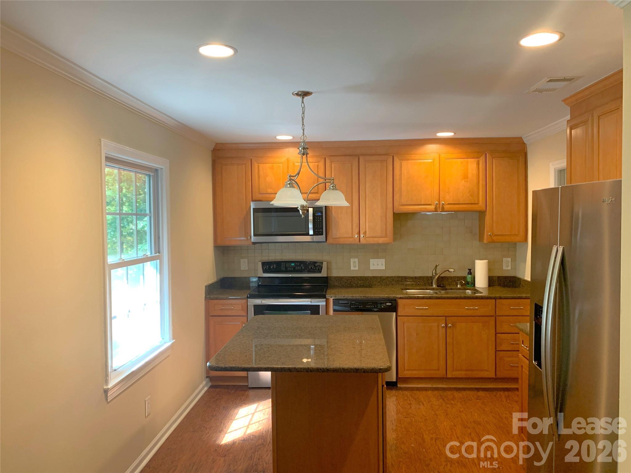 1114 Glenshannon Road Matthews, NC 28105 - Photo 3 of 35