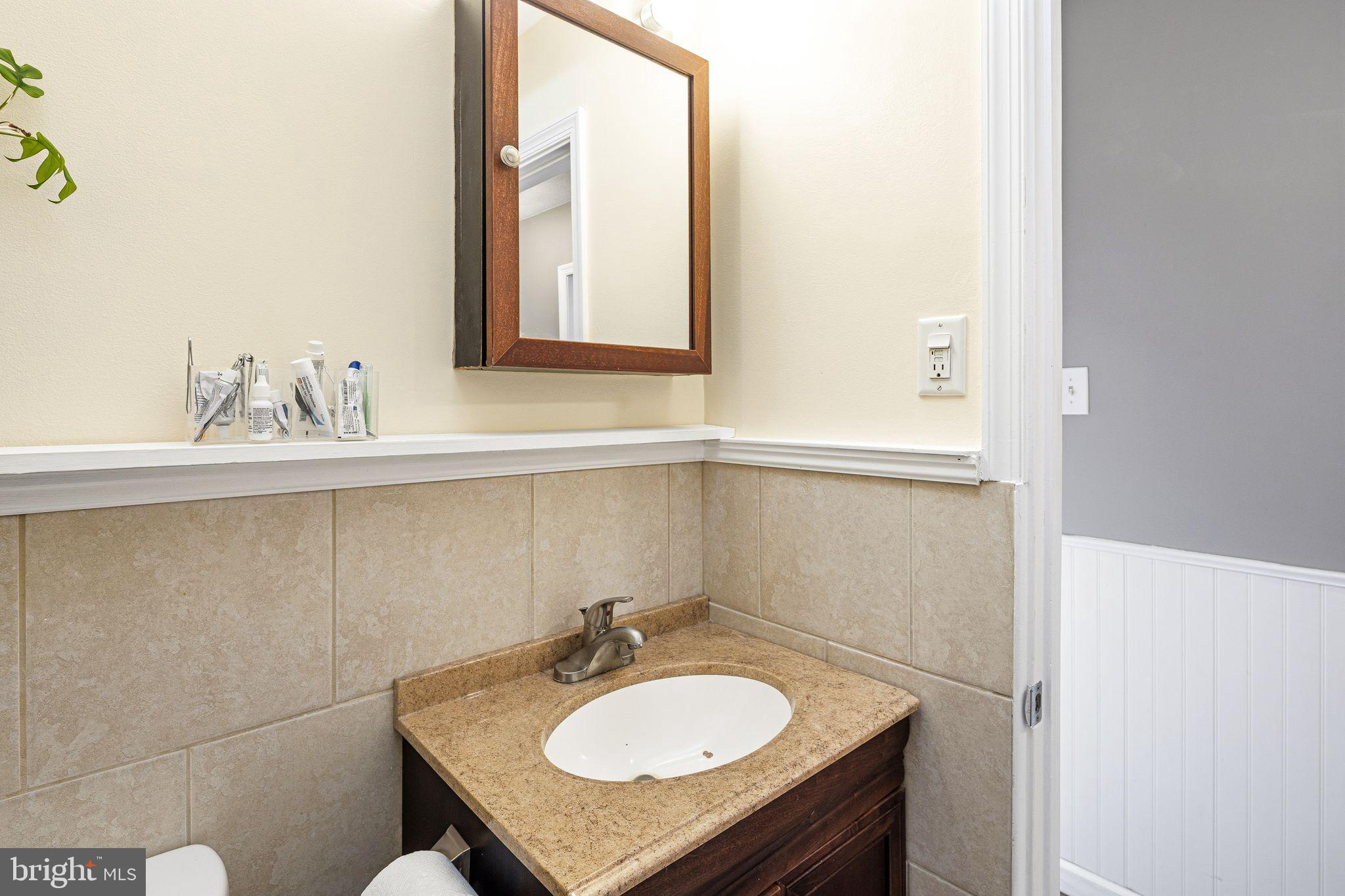 7265 Hill Road Philadelphia, PA 19128 - Photo 12 of 35 Gallery Image 12