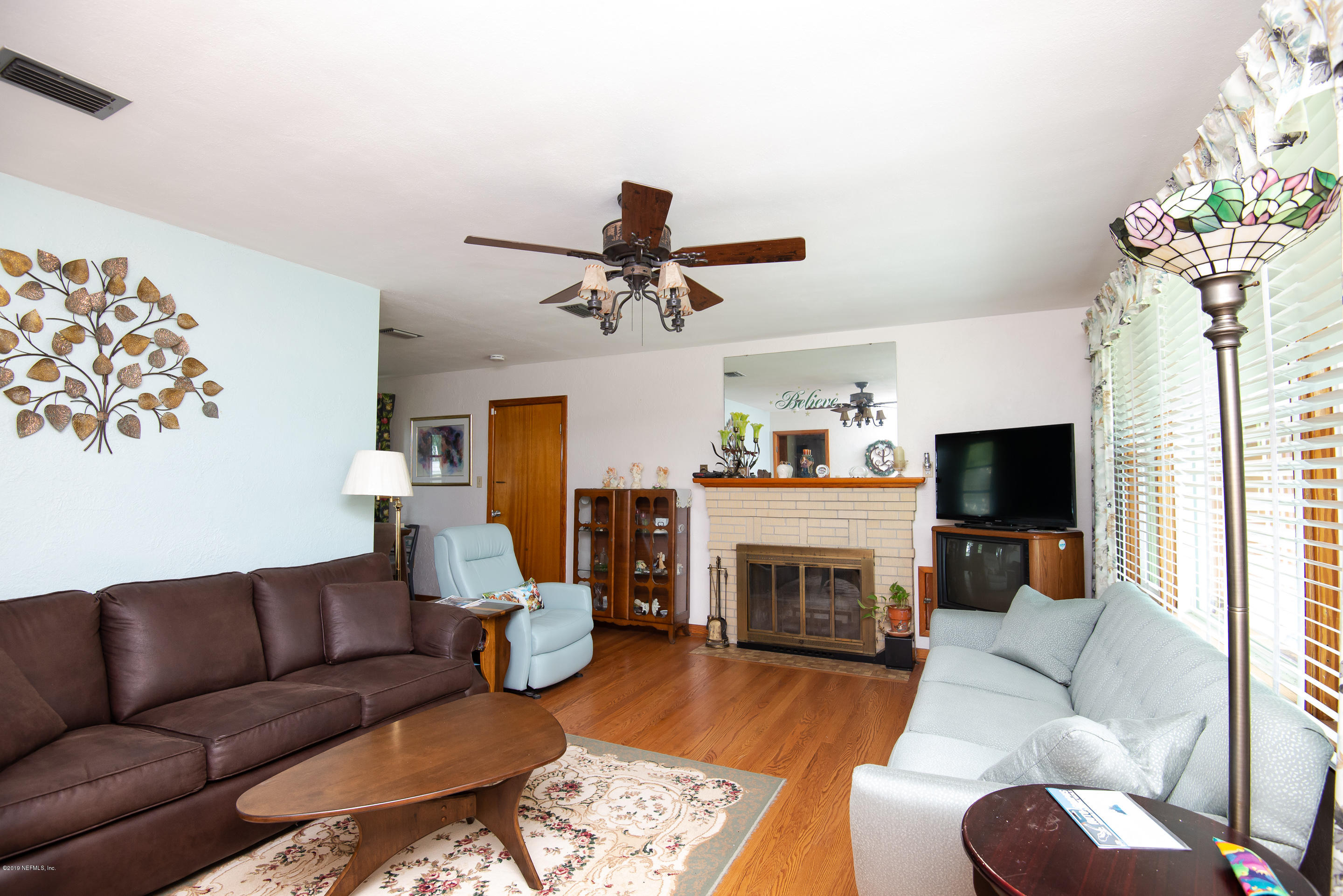 2462 Broward Road Jacksonville, FL 32218 - Photo 3 of 45 Family Room