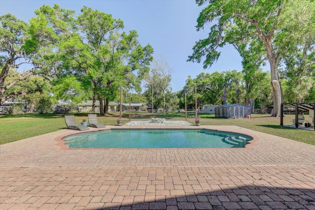 4710 Stearns Road Valrico, FL 33596 - Photo 55 of 63 a view of a park with large trees