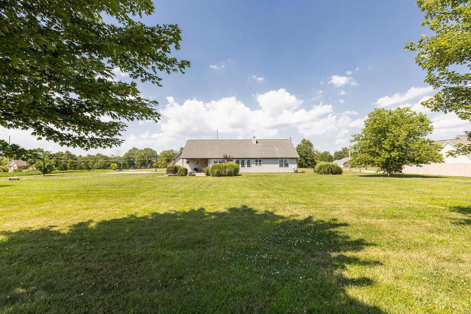 8306 Peabody Road Freeburg, IL 62243 - Photo 39 of 47 Gallery Image 39