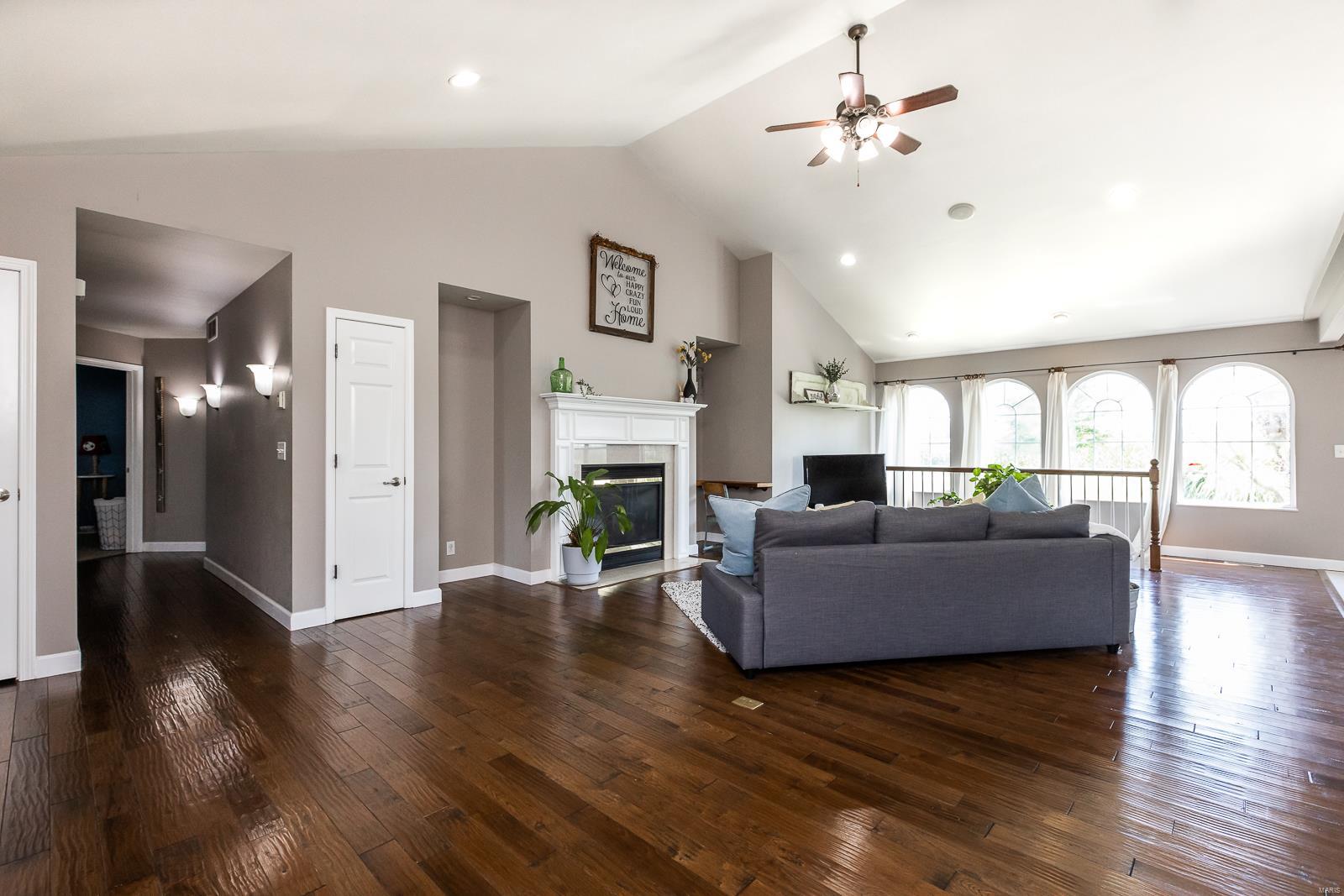 8306 Peabody Road Freeburg, IL 62243 - Photo 5 of 47 Gallery Image 5