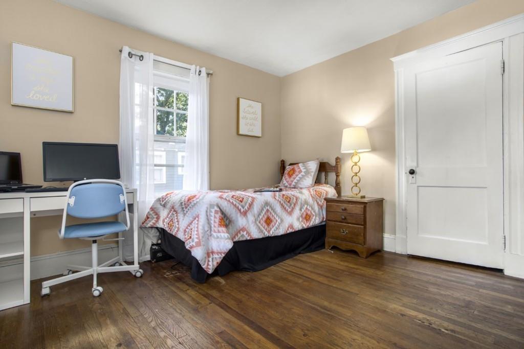 27 Longwood Road Reading, MA 01867 - Photo 18 of 28 Gallery Image 18