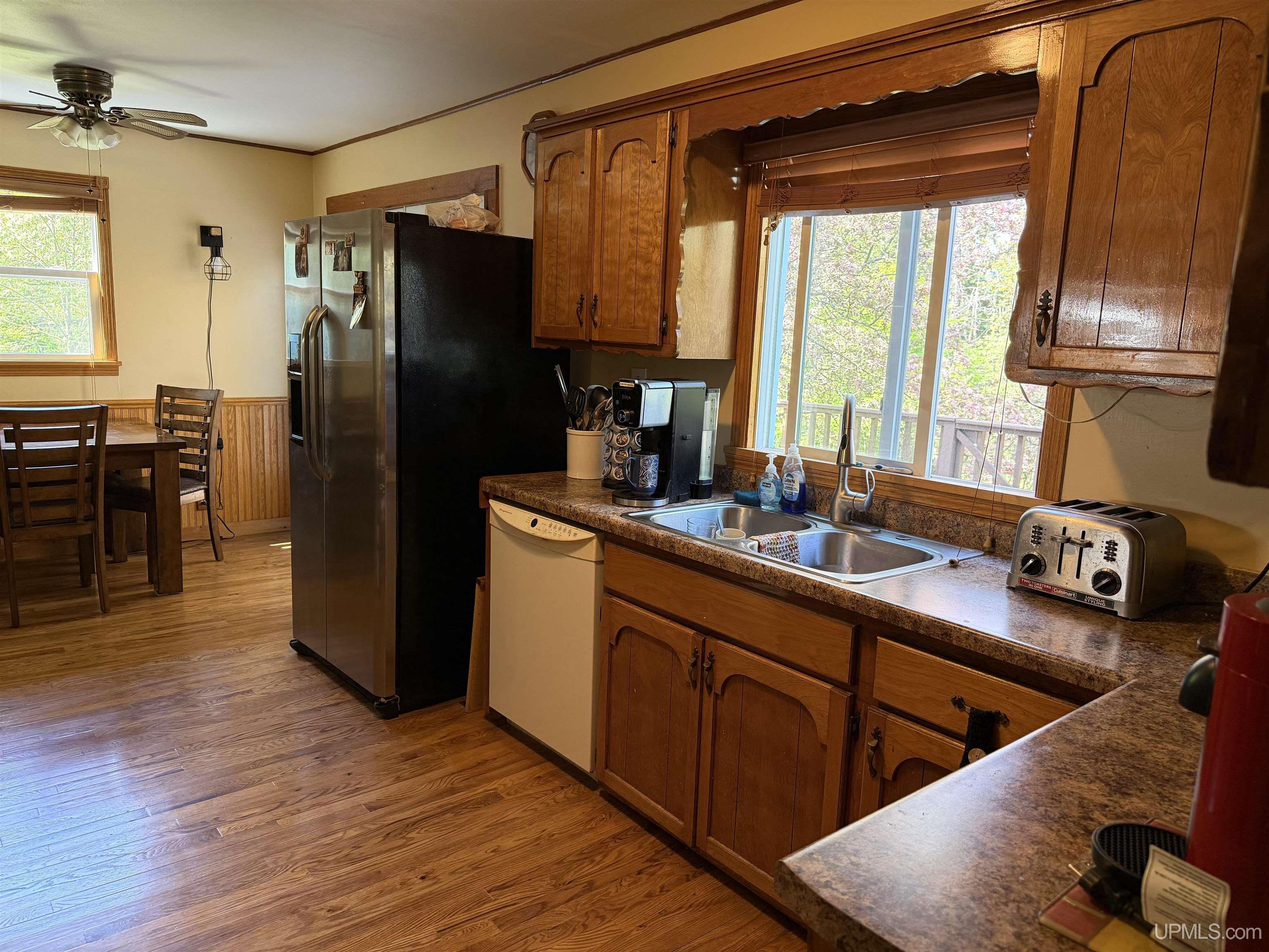 1435 Odanah Road Hurley, WI 54534 - Photo 5 of 41