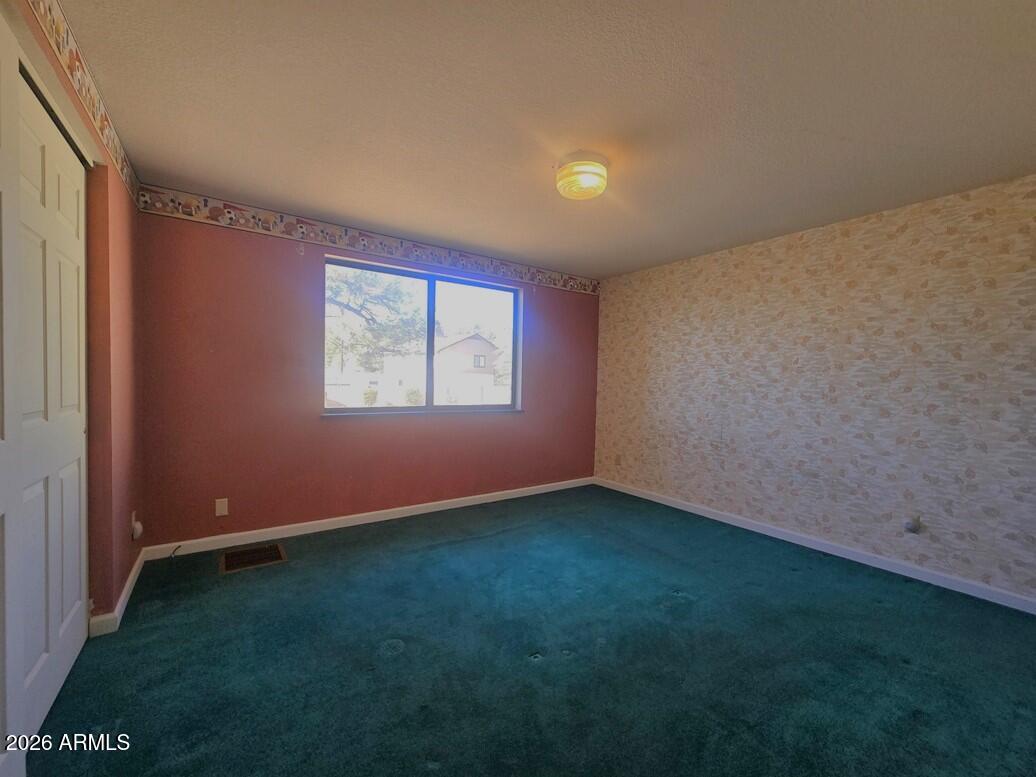 103 South Mc Lane Road Payson, AZ 85541 - Photo 9 of 26 a view of an empty room with window