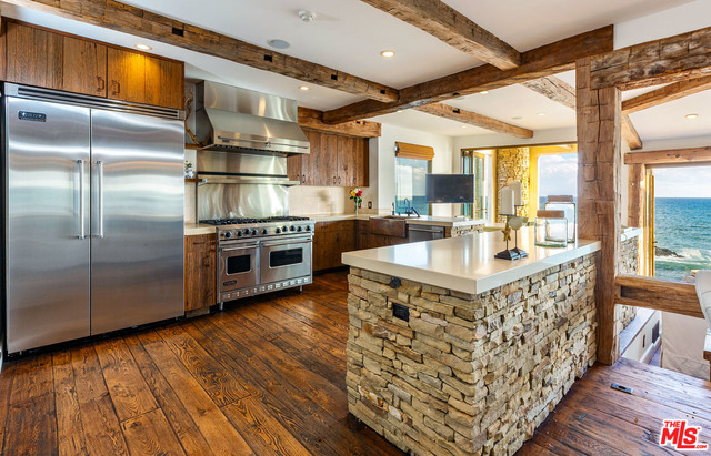 24920 Malibu Road Malibu, CA 90265 - Photo 13 of 42