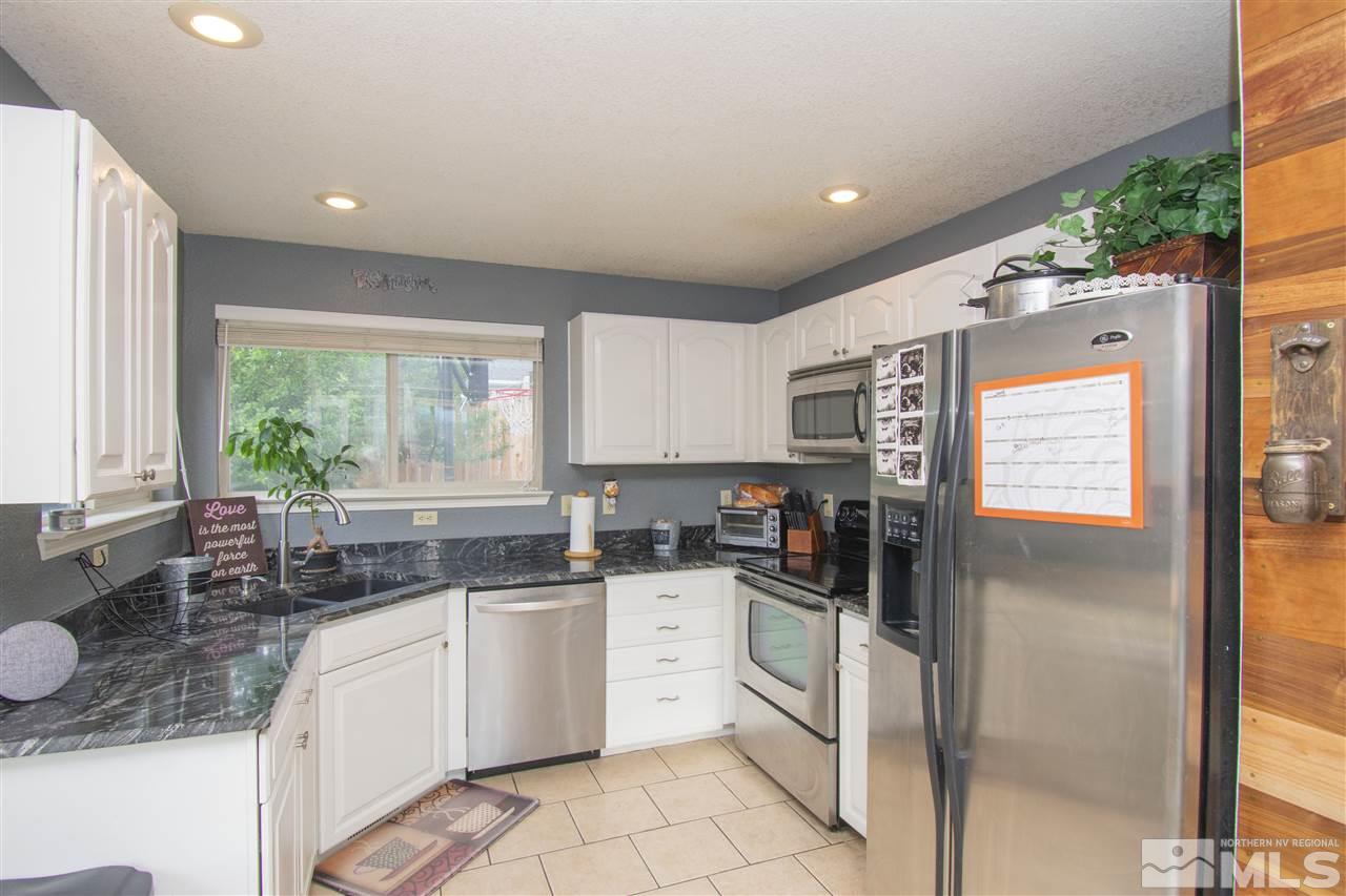 996 Ridgeview Drive Carson City, NV 89705 - Photo 11 of 23 Photo 11